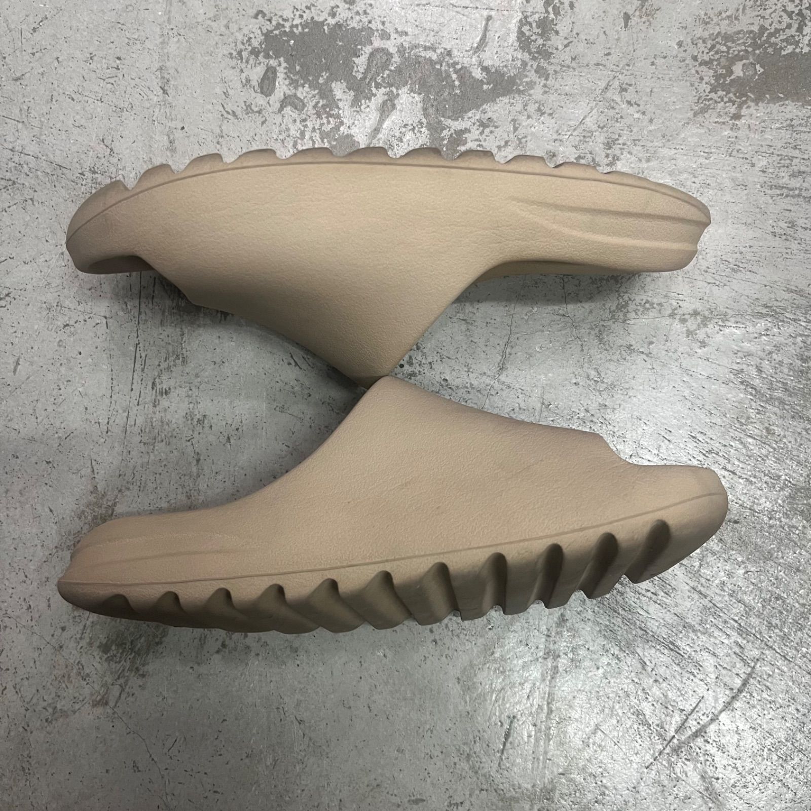 国内正規 adidas YEEZY Slide Pure イージースライド サンダル
