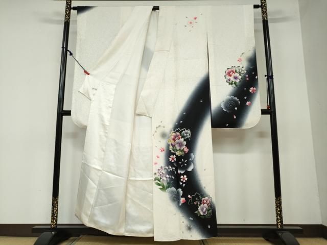 平和屋着物○創業460年・千總 振袖 駒刺繍 御所車花文 金彩 高島屋扱い