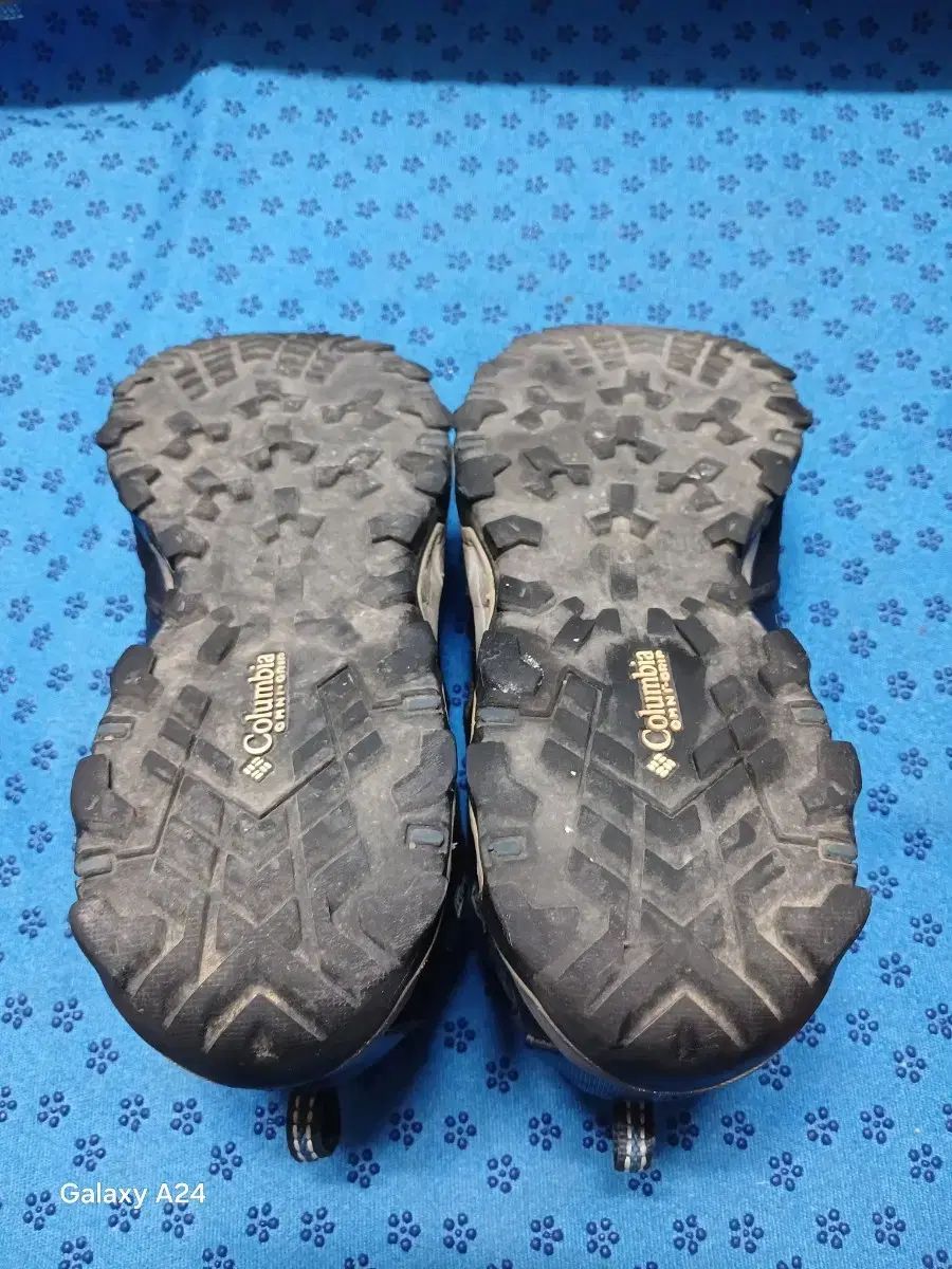 コロンビア 防水