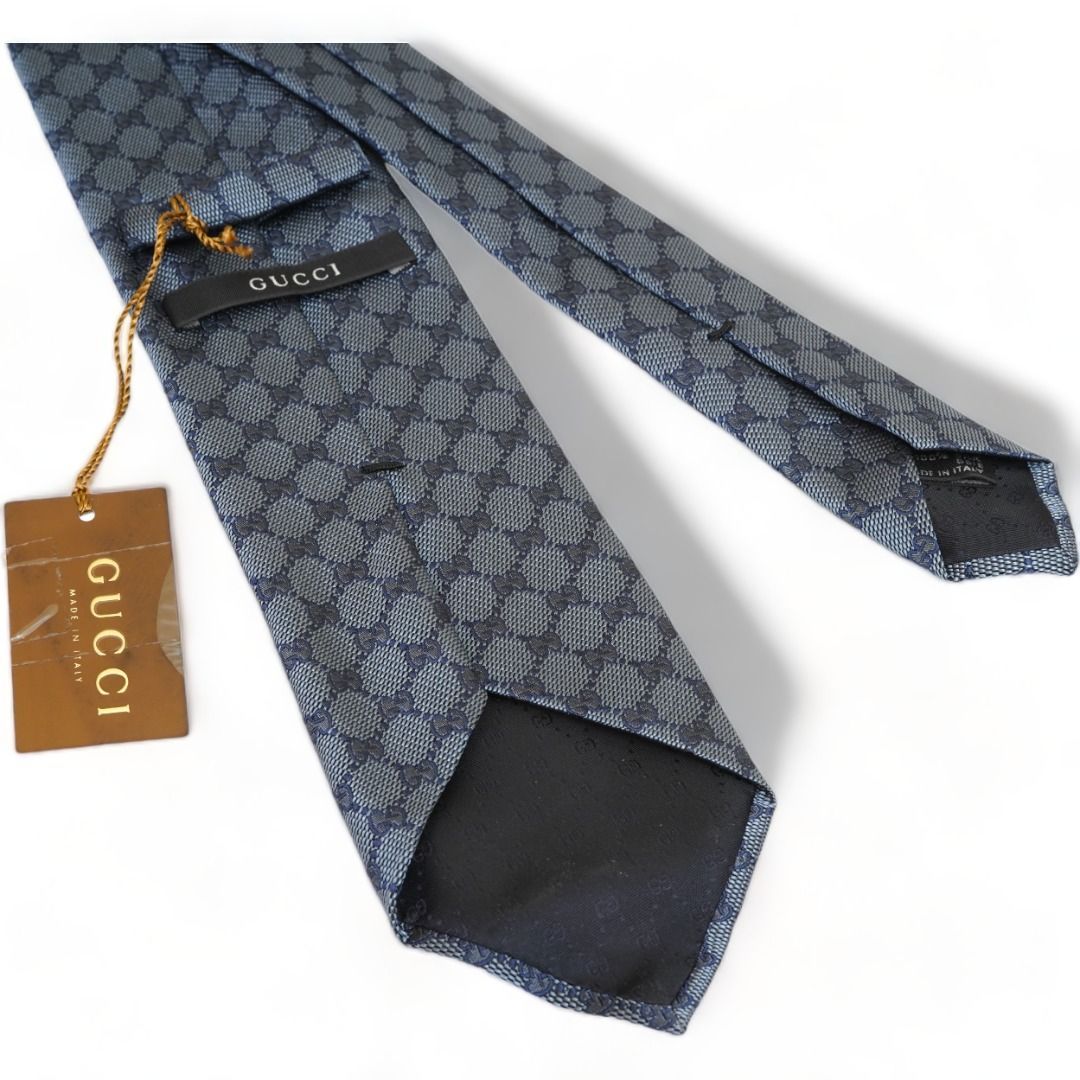 GUCCI ネイビー シルクネクタイ 箱付き 箱付き美品】 GUCCI グッチ ネクタイ ネイビー シルク GG柄