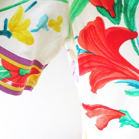 レオナール LEONARD FASHION 花柄 半袖 カットソー L マルチカラー バックジップ 肩パット 日本製 レディース レオナール LEONARD FASHION 花柄 半袖 カットソー L マルチ