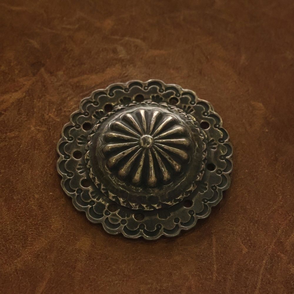 goro's (ゴローズ) サドルレザー 丸型メディスンバッグ ブラウン