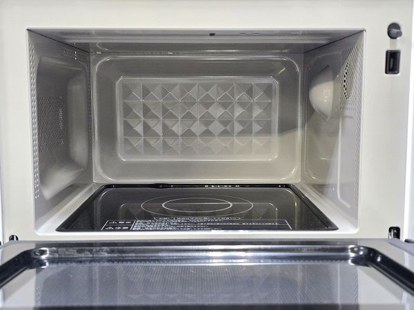 品】 ハイアール Haier 2024 電子レンジ 18L 50/60Hz共用 縦開き 庫内