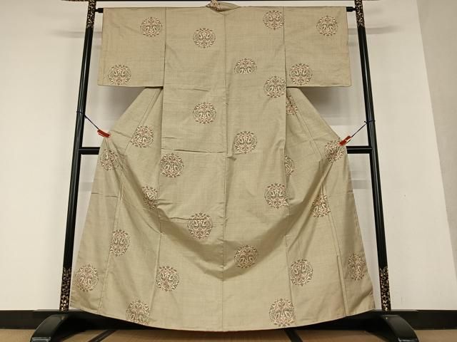 平和屋着物●本場大島紬　7マルキ　双鳥花文　三越扱い　正絹　逸品　AAAU8450zg 平和屋着物○本場大島紬 7マルキ 双鳥花文 三越扱い 正絹 逸品 AAAU8450zg