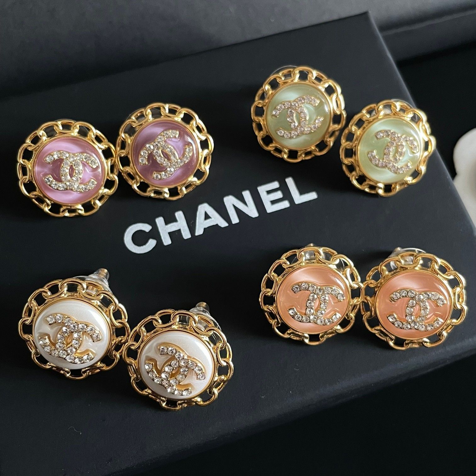今日特価】CHANEL ヴィンテージ ダブル C ピアス 送料無料 限定