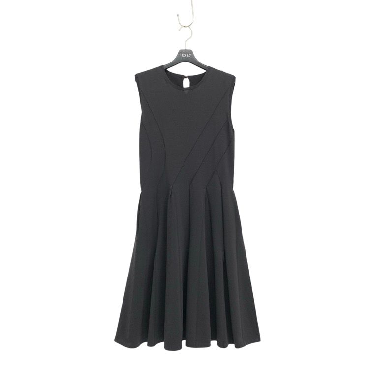 新品同様★現行品★FOXEY/フォクシー ニットドレス カイリー 40 JULY 2021 | FOXEY - フォクシー