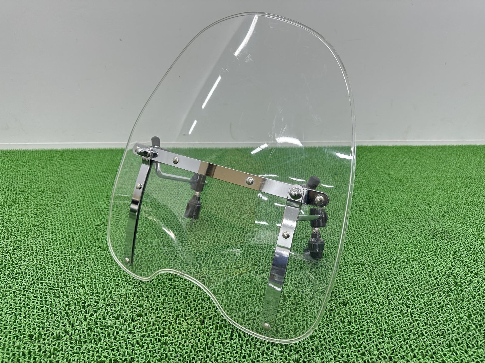 ワールドウォーク製ドラッグスター400 スクリーン 社外 中古 バイク 部品 4TR VH01J クリアウインドシールド バイザー 割れ欠け無し