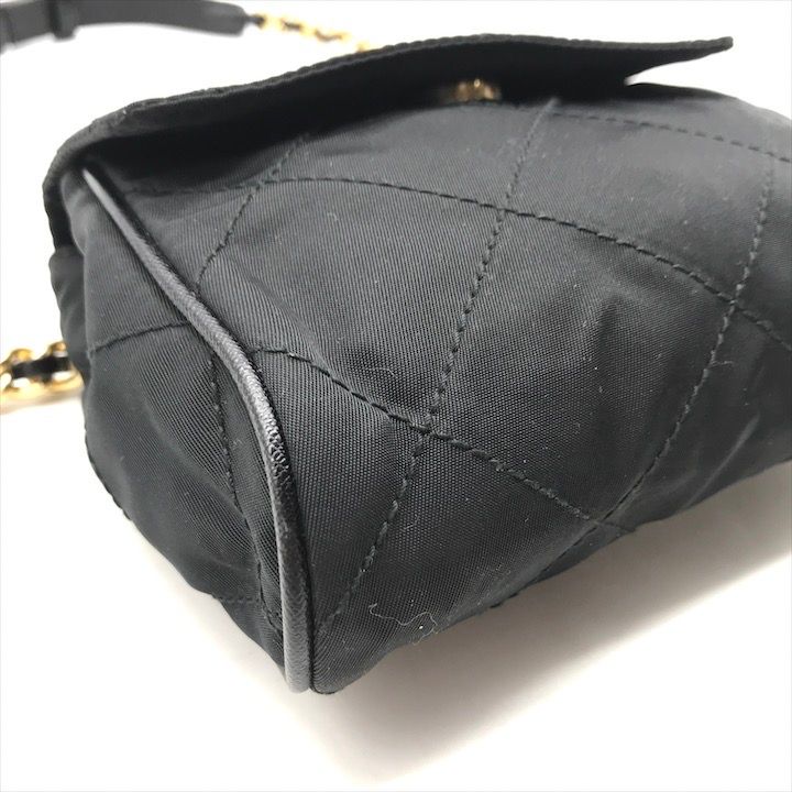 PRADA プラダ キルティング チェーンショルダーバッグ 三角ロゴ 黒 白タグ