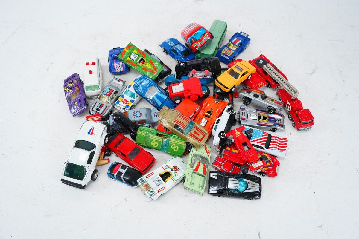 昭和レトロ ミニカー 大量 まとめ売り！ 7.569 △ ミニカーセット 19台 大量 まとめ売り 昭和レトロ