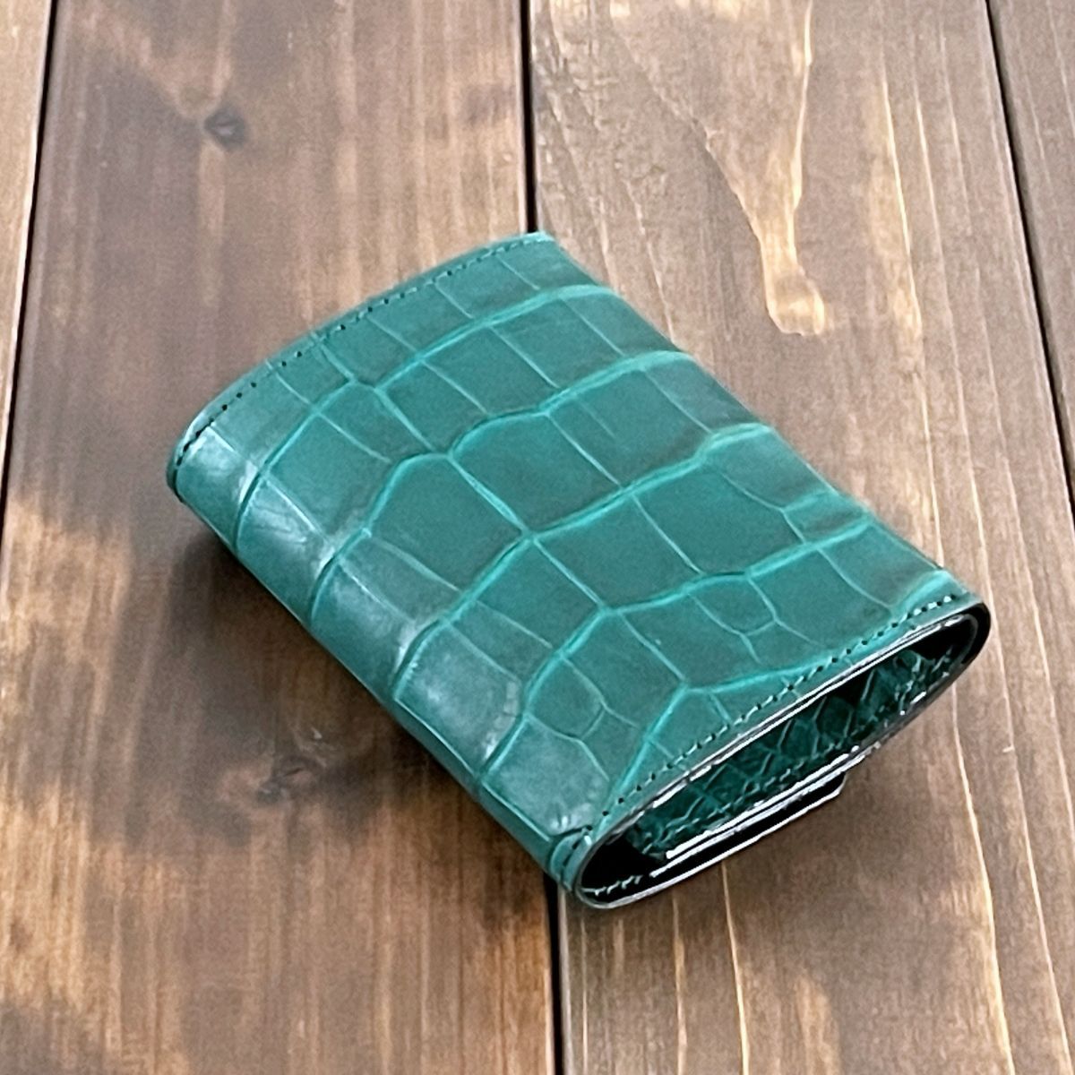 未使用級✨Valextra ヴァレクストラ　マネークリップ　三つ折り　ネイビー 未使用級✨Valextra ヴァレクストラ マネークリップ 三つ折り ネイビー