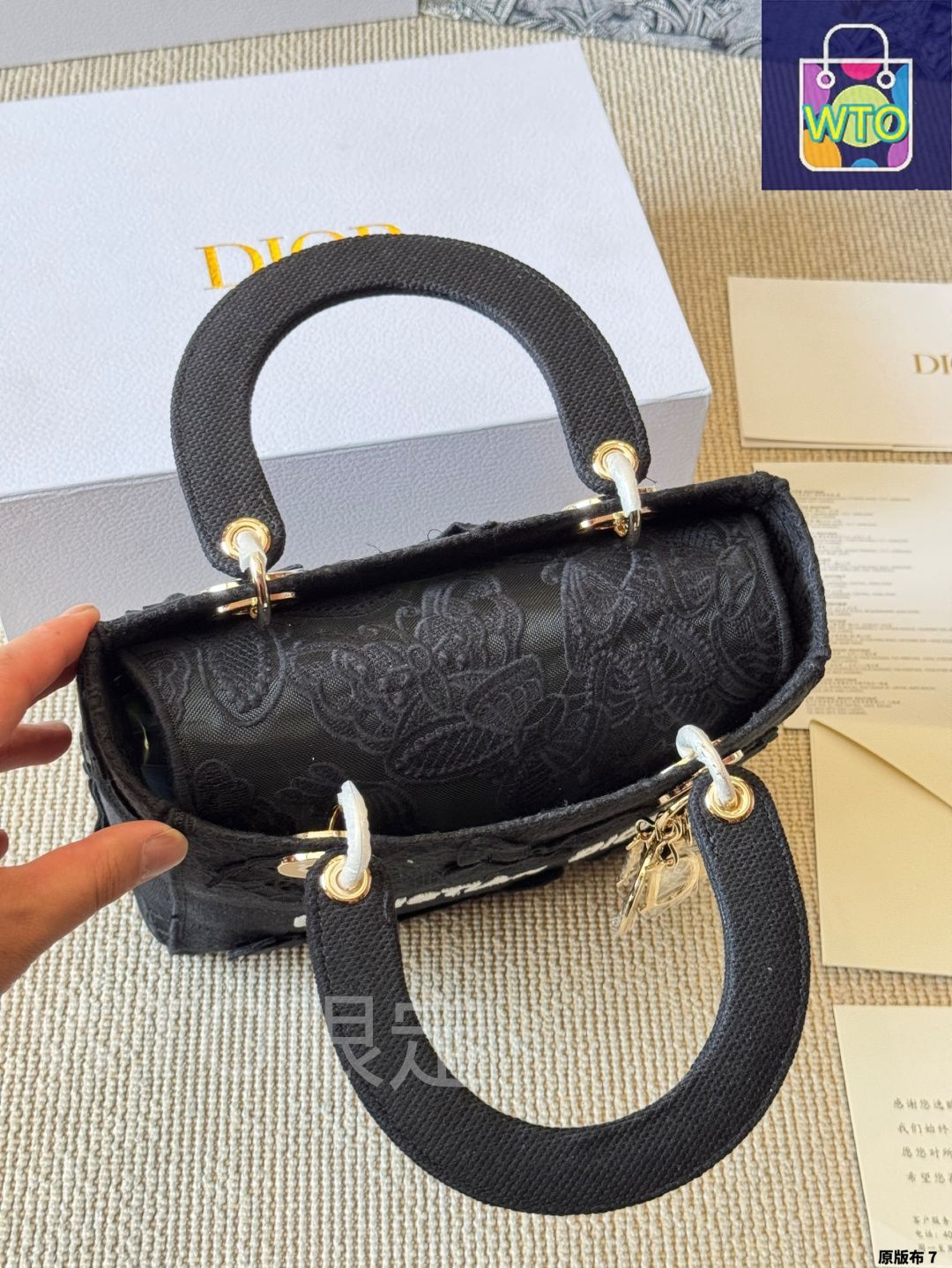 今日特価】Dior ディオール レディーD-Liteシリーズ 立体感豊か