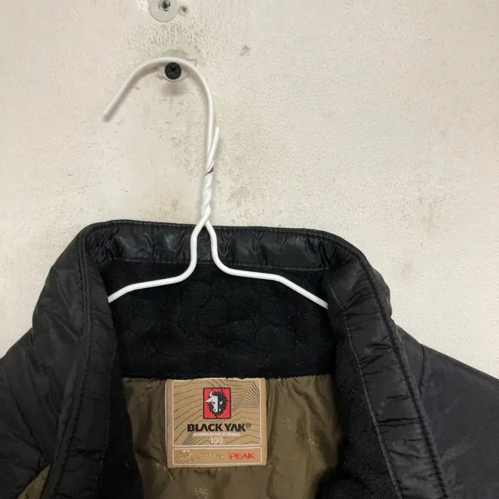 韓国発★新品 BLACK YAK ブラックヤク スポーツウェア トップス M BLACK YAK(ブラックヤク) 青 登山 機能性 ハーフジップ 長袖T