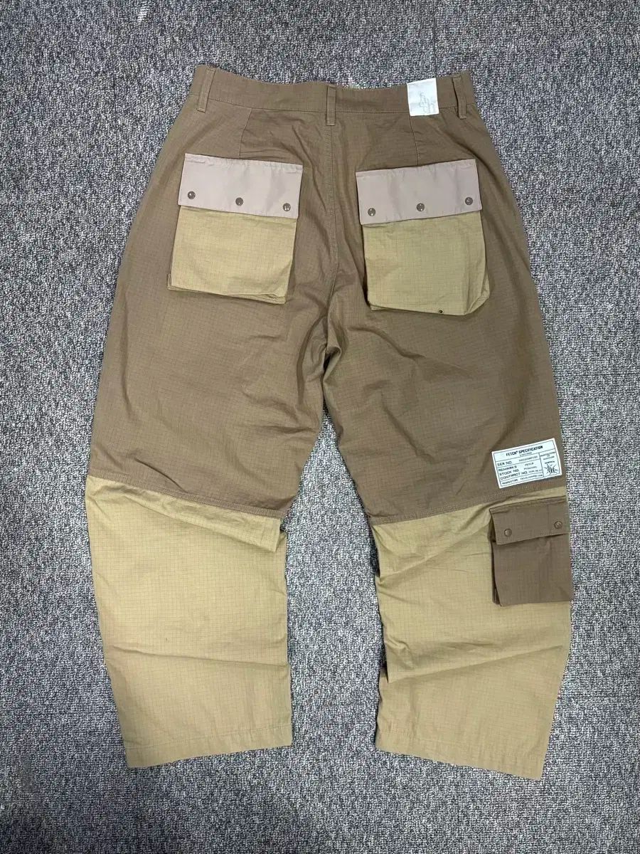 Fetch スリートン マルチポケット パンツ