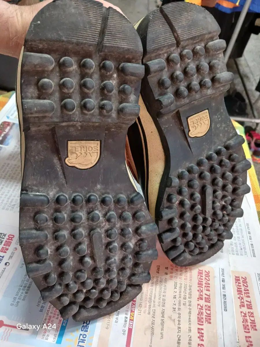 ソレル ファーブーツ