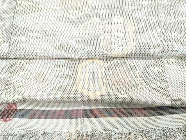 平和屋着物○本場大島紬 白大島 7マルキ 吉祥亀甲文 反端付き 正絹