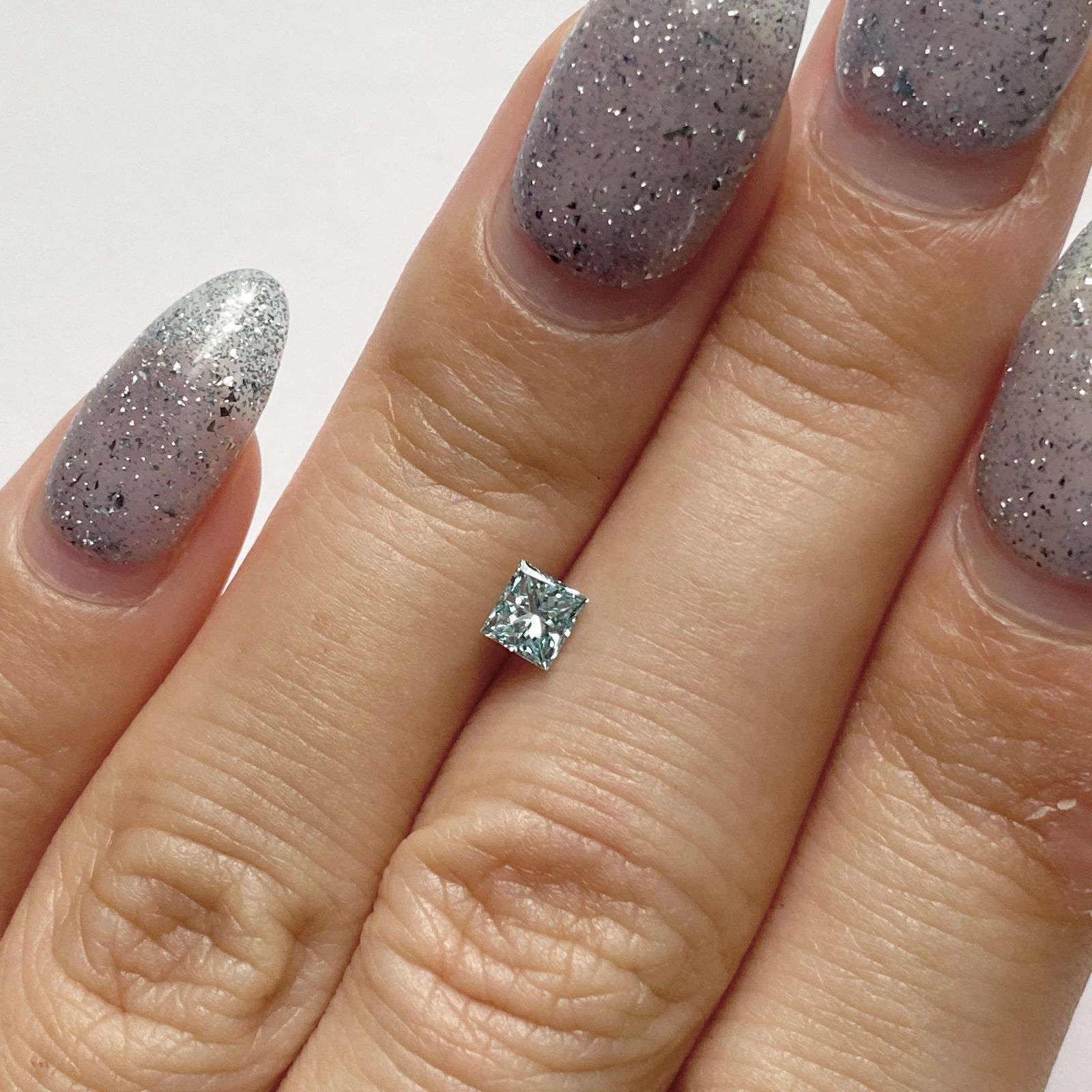 天然宝石ルース】ブルーダイヤモンド 0.373ct プリンセスカット 天然宝石ルース】ブルーダイヤモンド 0.373ct プリンセスカット