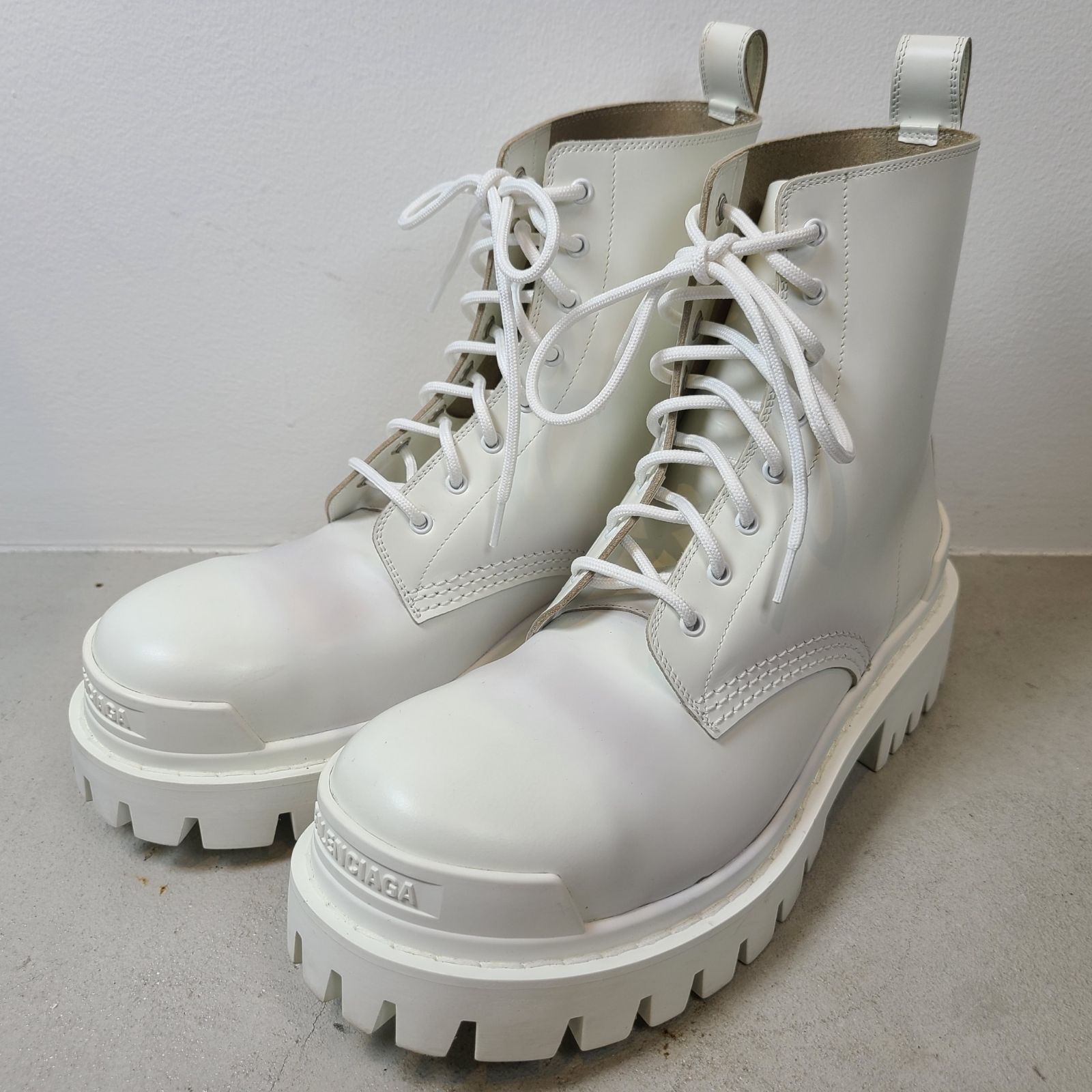 BALENCIAGA STRIKE LACE-UP BOOTS 590974 ストライク レース