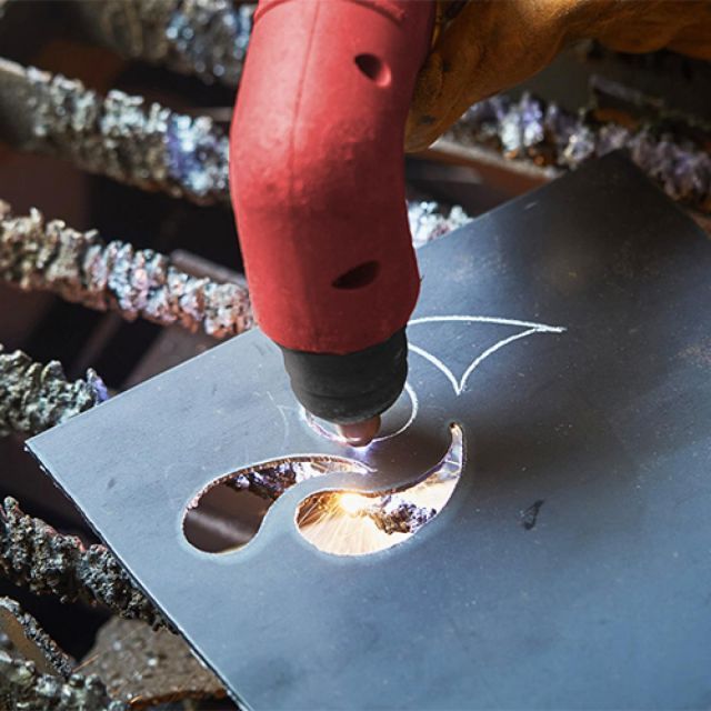 スズキッド SUZUKID エアプラズマ切断機 エスパーダ15フォルテ APC-15S 100V 自動車板金加工 感電防止安全機能端子付