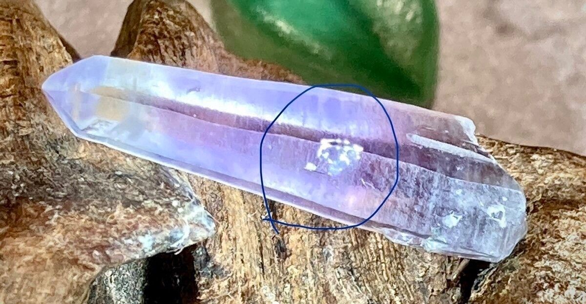 チャネリング✨　レインボー　ゲレロアメジスト 原石　ラフストーン メキシコ産 レインボー ゲレロアメジスト ポイント 原石 ラフストーン