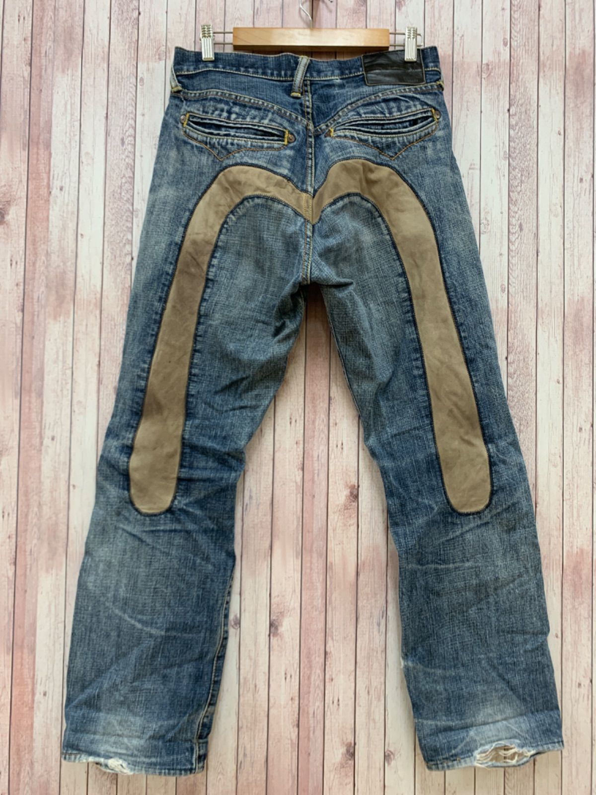 EVISU エヴィス デニムパンツ ボタンフライ ジーンズ Lot.2000 楽天市場】EVISU JEANS No2 2000 水引 刺繍マーク エヴィス