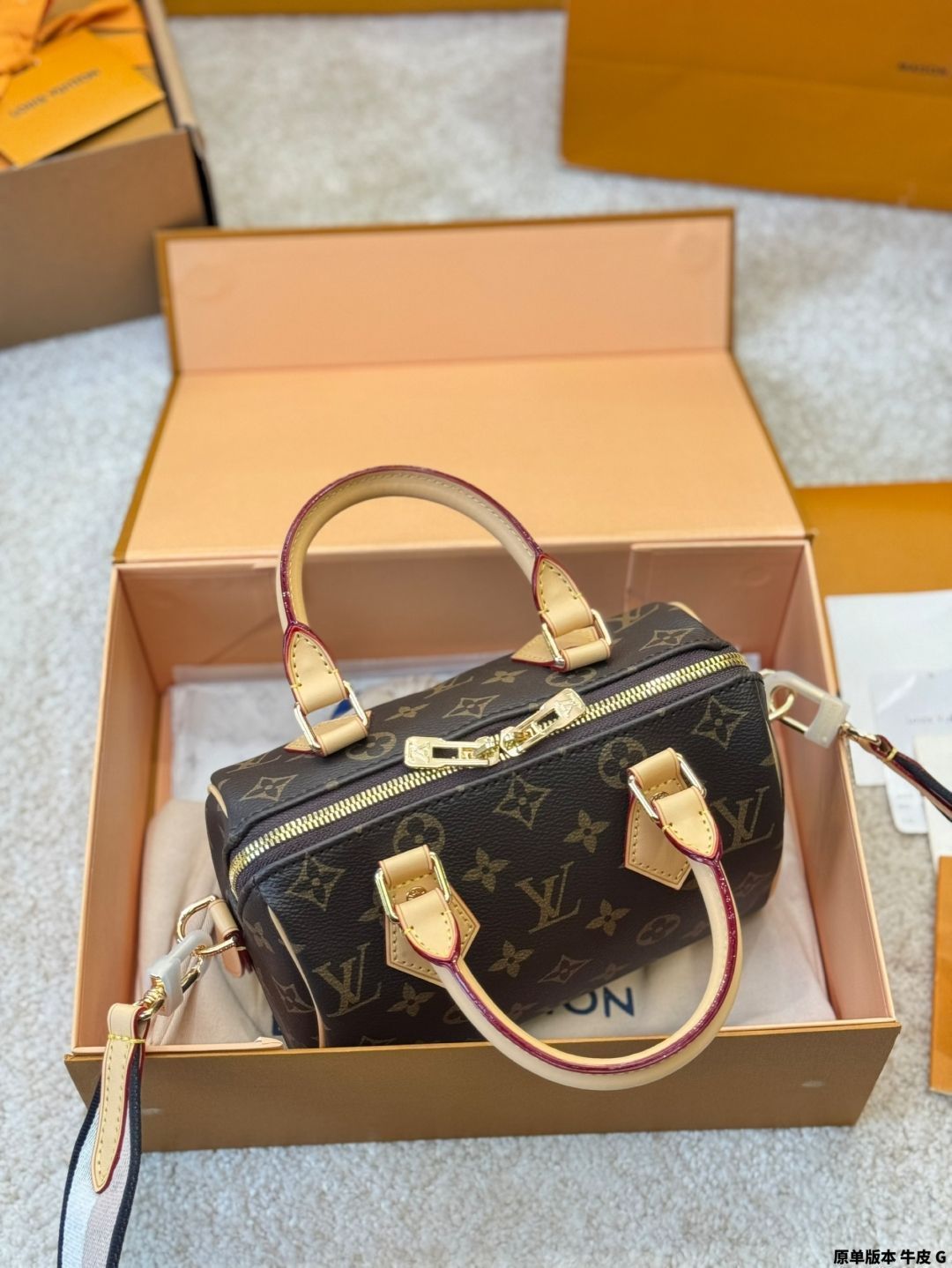 ☘️ 美品 希少 激レア モノグラム エピ LV イニシャル パステルカラー ☘️ 今日特価】LV Speedy 20 ピローバッグ レトロ シティキープアル