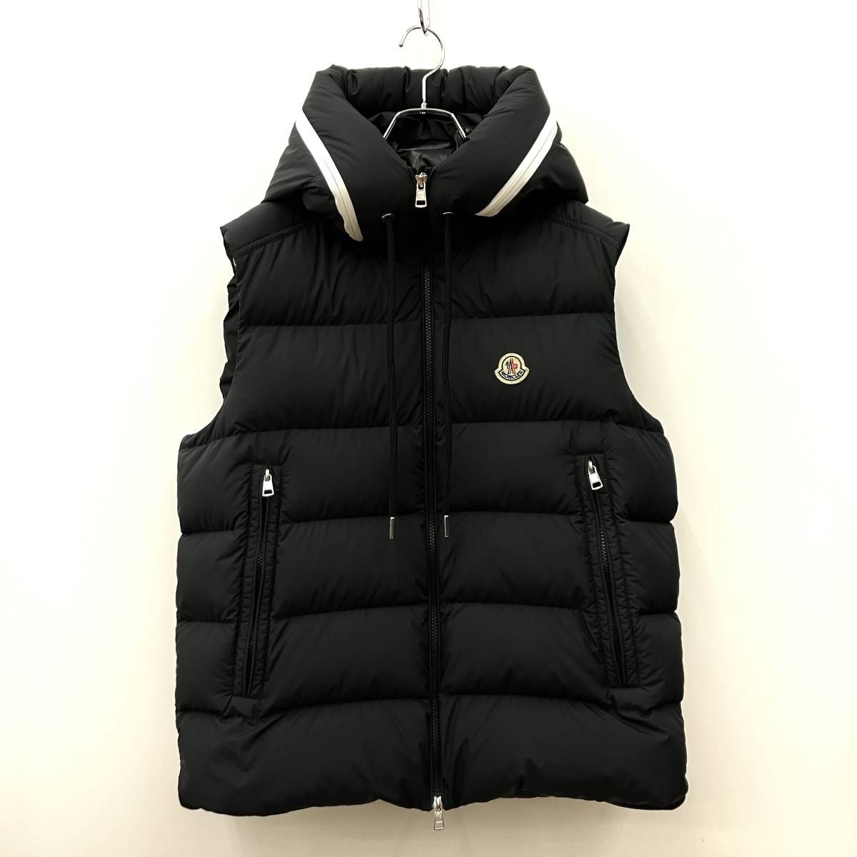 MONCLER モンクレール CARDAMINE GILET ダウンベスト ダウン インポートブランド I20911A00181 モルドバ共和国製  サイズ4 - メルカリ