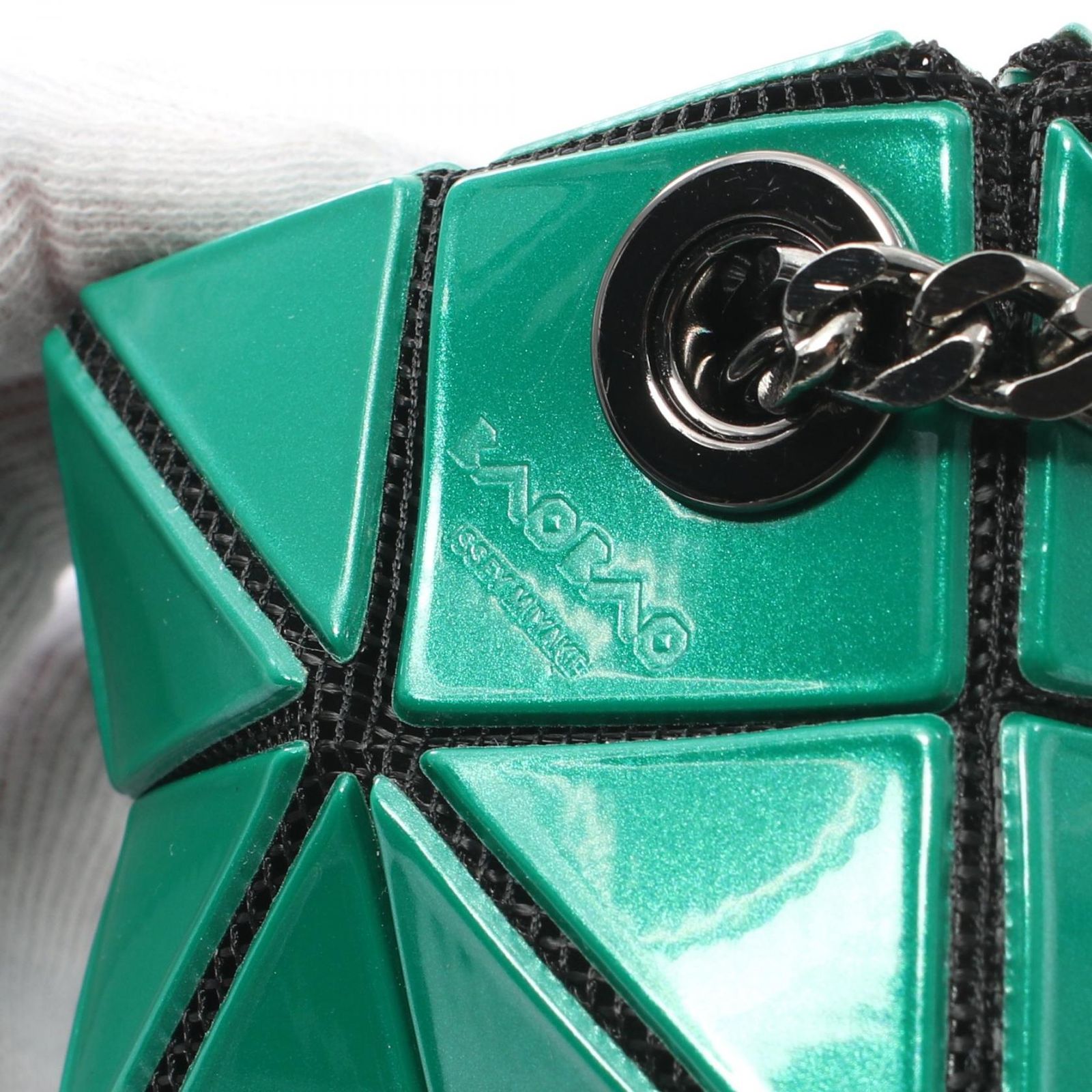 バオバオイッセイミヤケ BAO BAO ISSEYMIYAKE チャーム キューブ