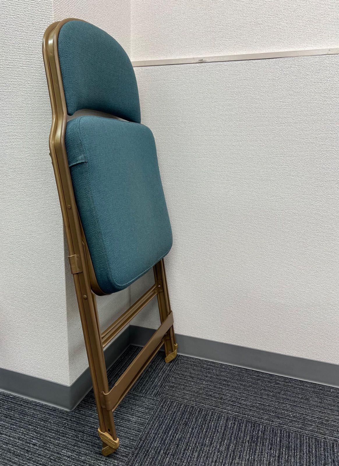 Clarionクラリン フォールディングチェア  Teal（青緑） CLARIN FOLDING CHAIR WITH ARM | Metal Products,Chair, Stool
