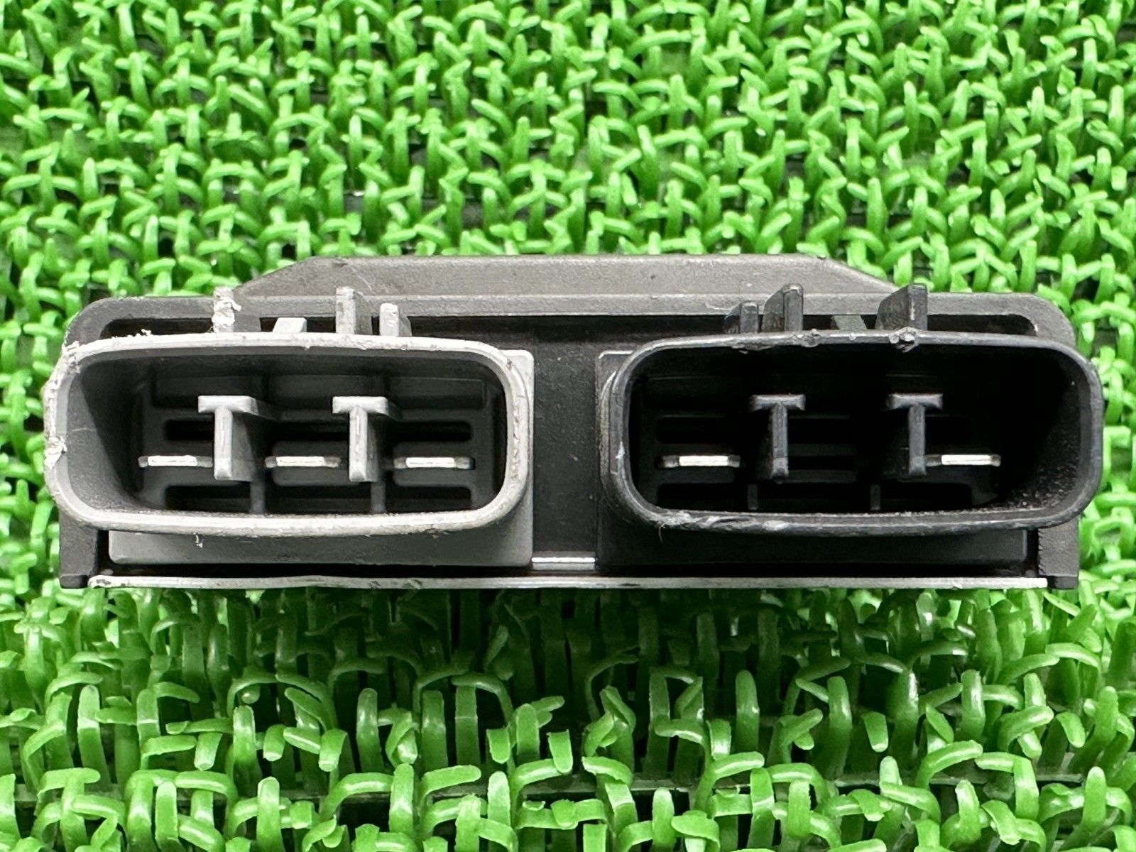 MT-09 レギュレター ヤマハ 純正 バイク 部品 RN34J 5ピン MOSFET レギュレーター レクチファイアー 車検 Genuine Br