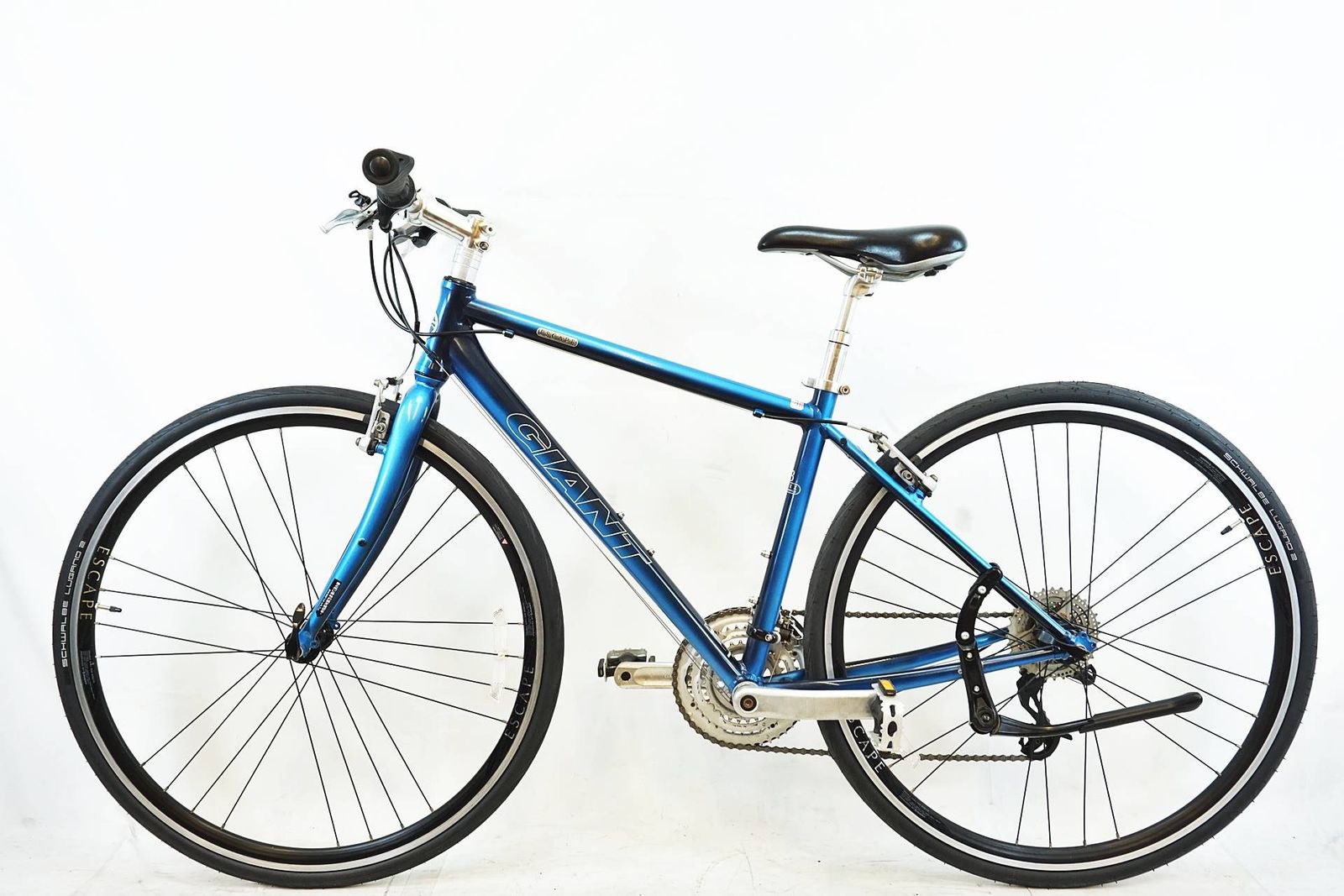 GIANT ジャイアント ESCAPE R3 2013年モデル クロスバイク バイチャリ有明店