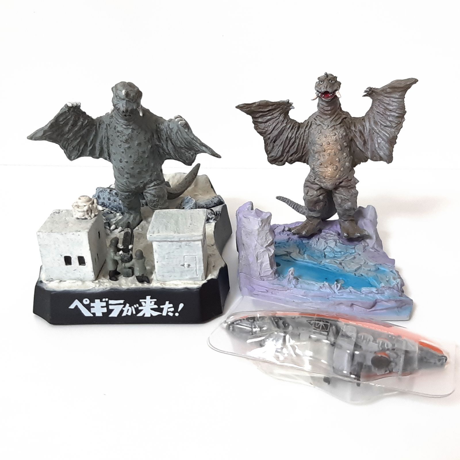 名鑑シリーズ ウルトラ怪獣戯画 シークレット ペギラが来た! アート
