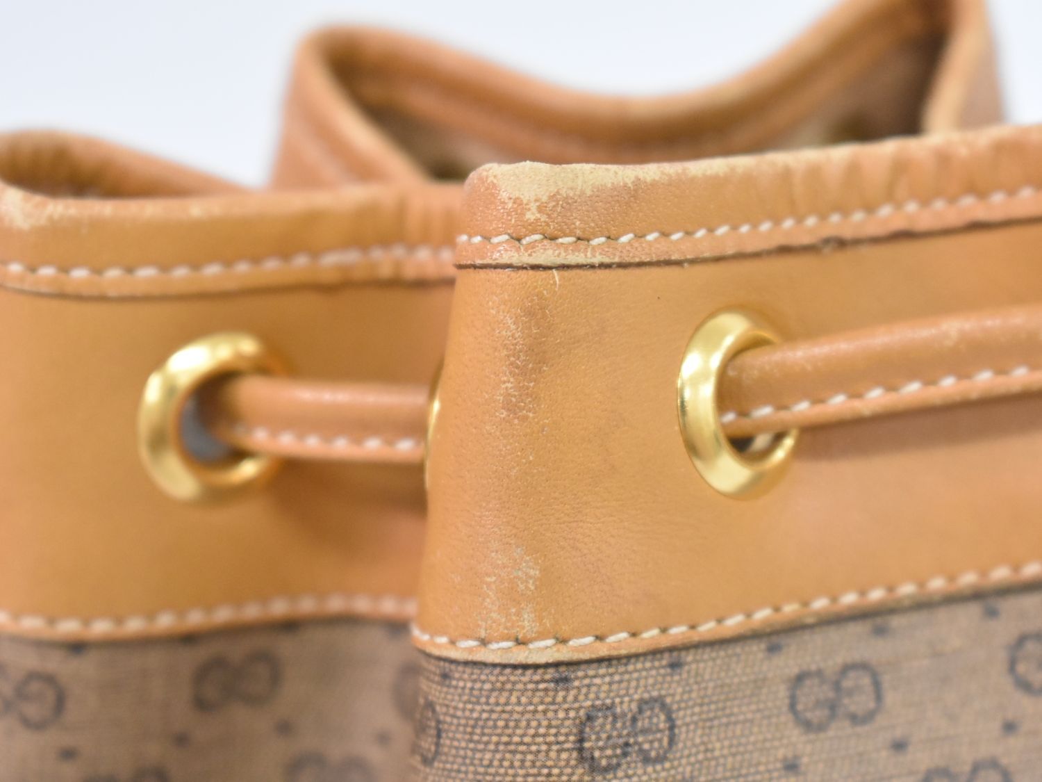 本物 グッチ GUCCI オールドグッチ マイクロGG 巾着 ショルダーバッグ ポシェット ブラウン バッグ 中古 グッチ(GUCCI)グッチ オールドグッチ マイクロGG ショルダーバッグ