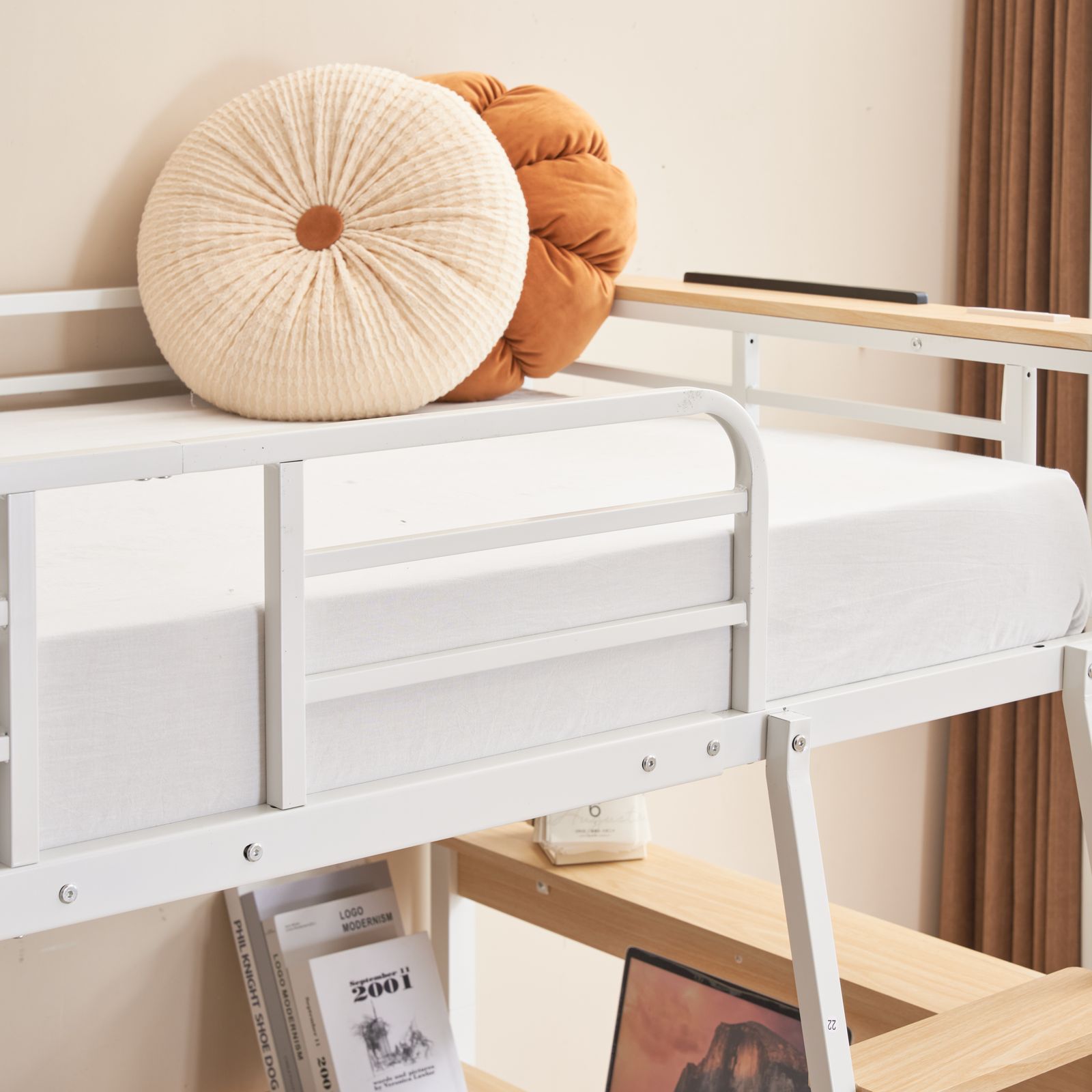 北欧風 システムベット 宮棚　ロフトベッド シングル コンセント付き White Amazon｜システムベット 宮棚 ロフトベッド シングル コンセント付き