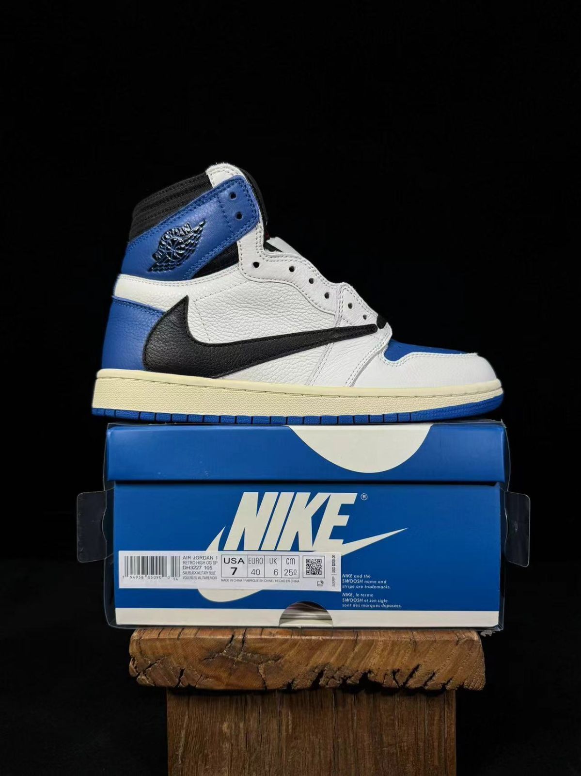 TRAVIS SCOTT × FRAGMENT DESIGN × NIKE AIR JORDAN 1 RETRO HIGH OG SP "MILITARY BLUE" SAIL/BLACK-MILITARY BLUE-SHY PINK