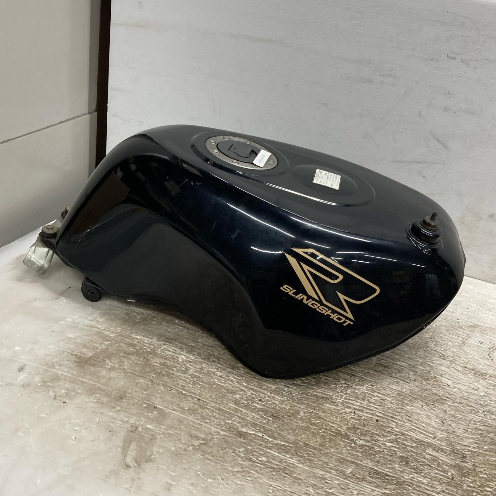 SUZUKI GSX-R400 GK73A ガソリンタンク スズキ