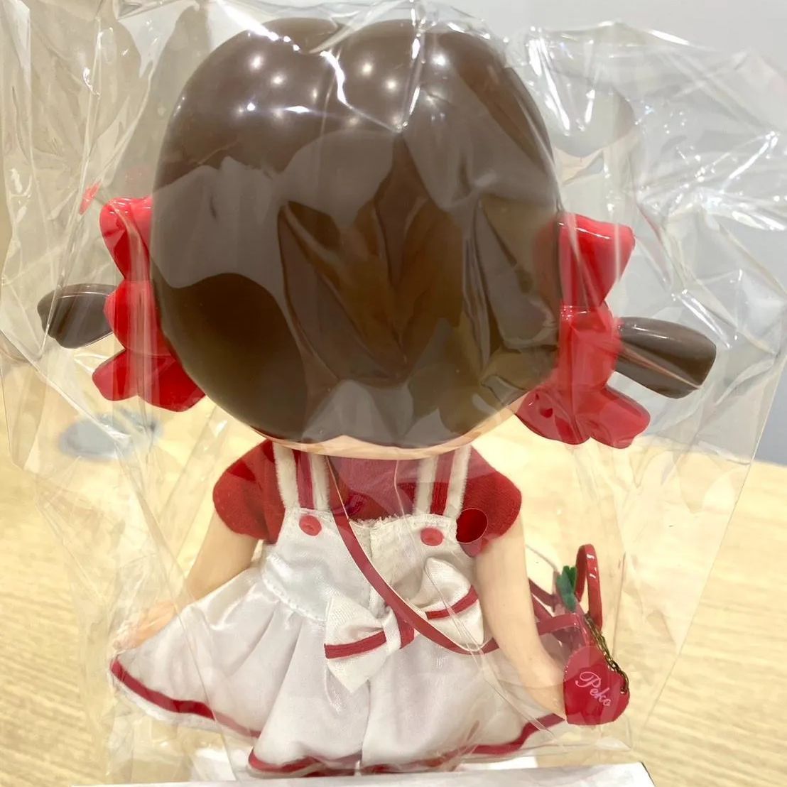 希少】不二家 卓上ペコちゃん 苺フェアバージョン第1弾 - メルカリ