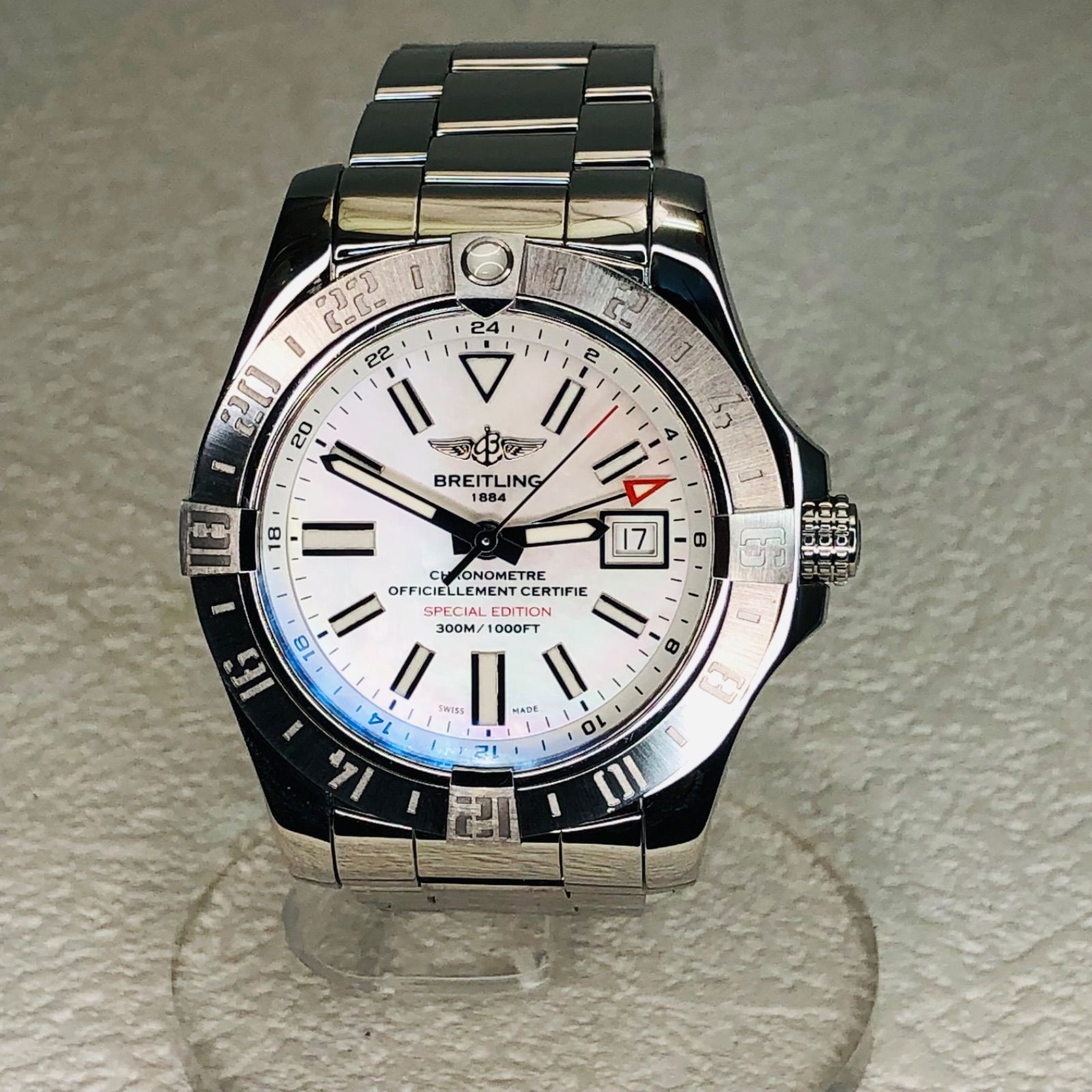 ブライトリング アベンジャーII GMT マザーオブパール A3239011
