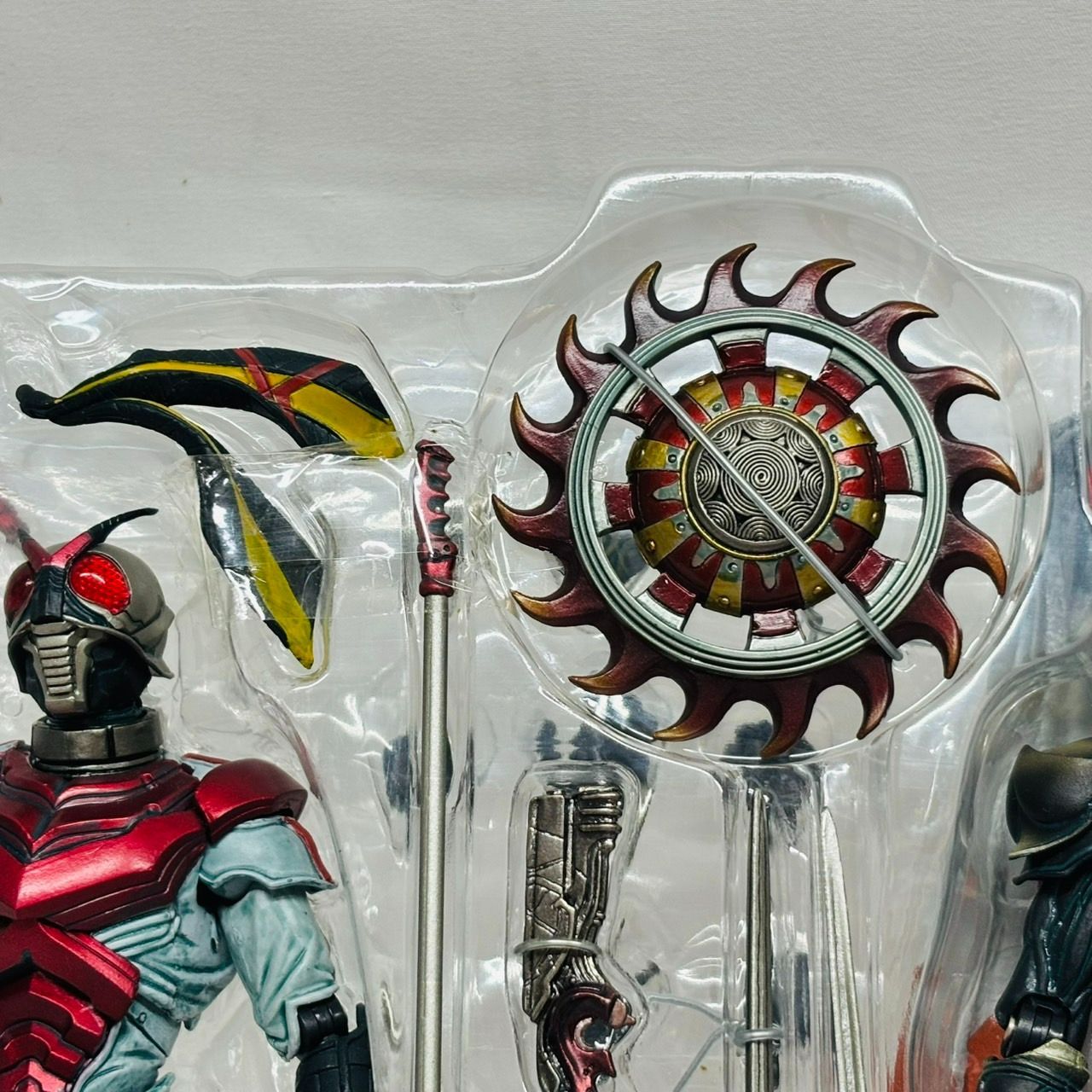 S.I.C. Vol.41 仮面ライダー X & アポロガイスト フィギュア