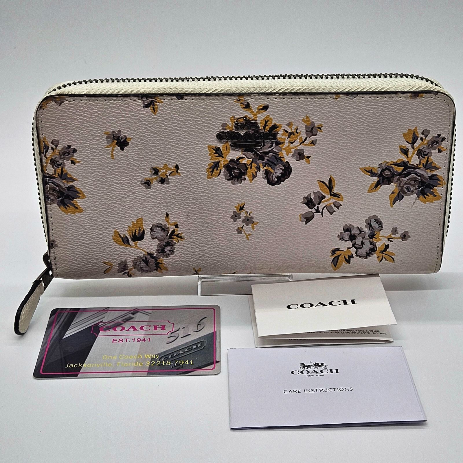 COACH コーチ 長財布 ラウンドファスナー 花柄 レディース - メルカリ