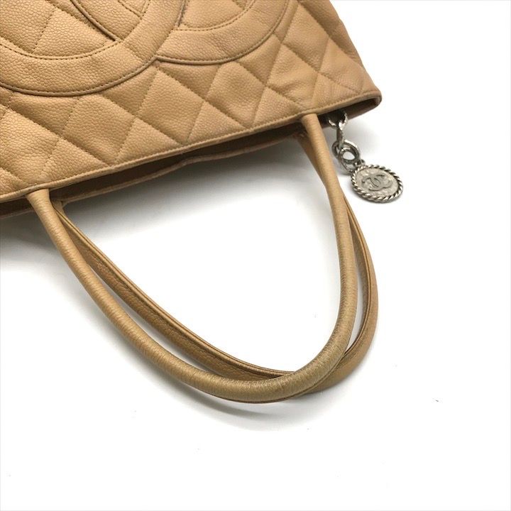 CHANEL シャネル ココマーク マトラッセ キャビアスキン トート