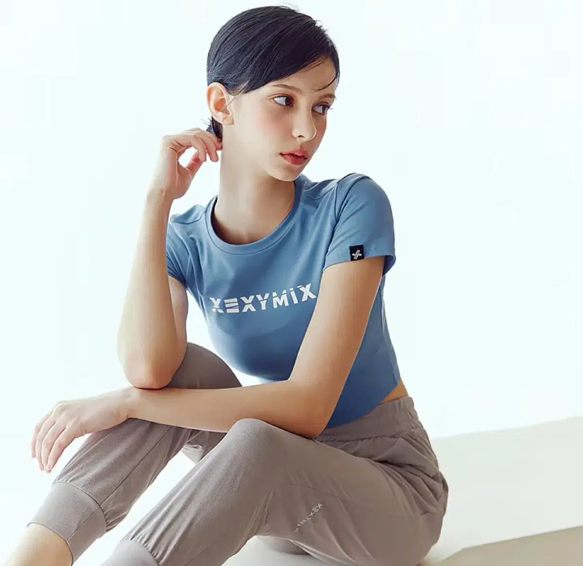 【雷市場（ポンジャン）商品韓国直送】 XEXYMIX(ゼクシィミックス) ヘバ クロップドトップス サイブルー