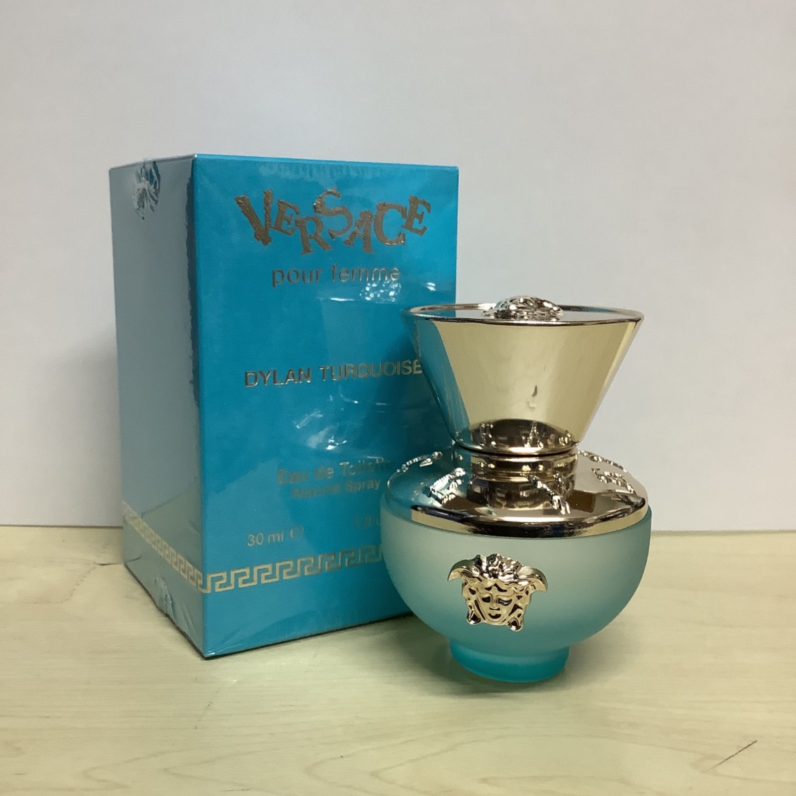 新品未開封　VERSACE　ヴェルサーチェ  ディランターコイズ オーデトワレ 30mL