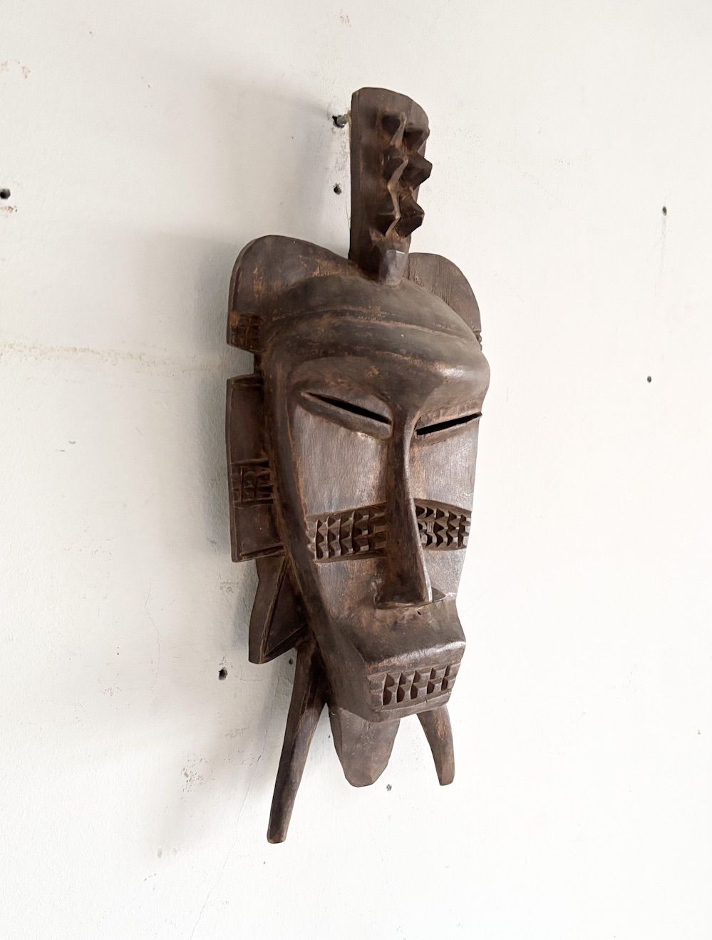 アフリカンマスク木製面 17 アトリエアパレルカフェインテリアショップコーディネート店舗什器室内装空間デザインプリミティヴアート古道具オブジェ壁面装飾