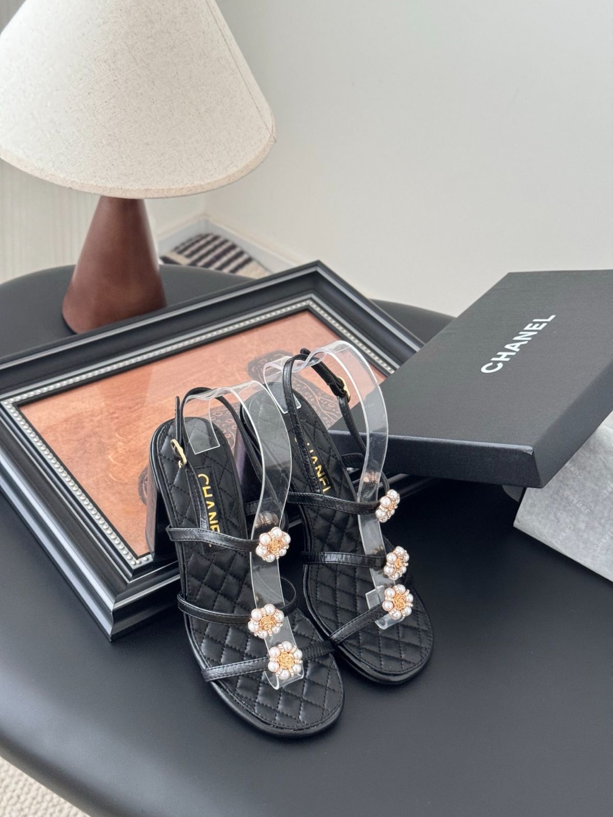 【オシャレデザイン♪】CHANEL 25ss サボサンダル 210.jpg
