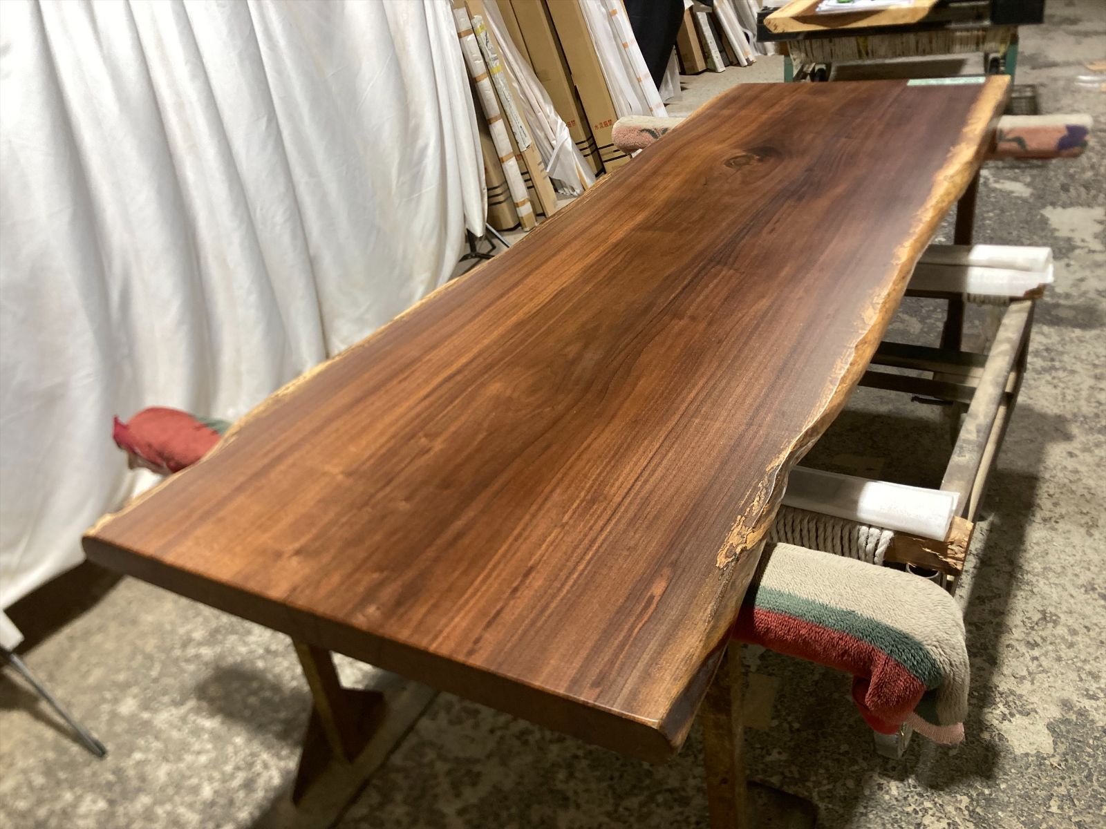 ブラックウォールナット9246 一枚板無垢 乾燥材 2150x690-710x52mm カウンター センターテーブル ダイニングテーブル