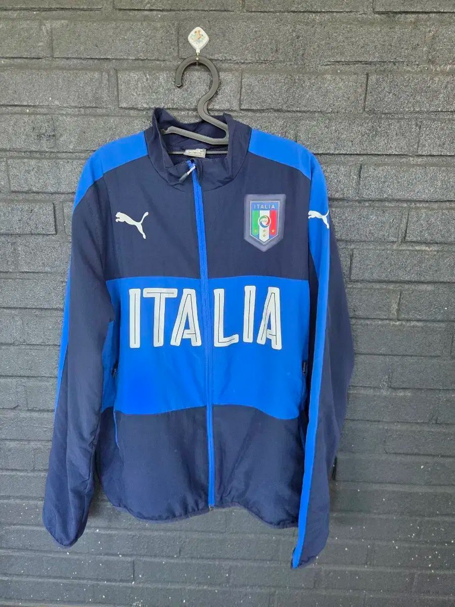 イタリア トレーニングウエア 賞 M ヘクタール L
