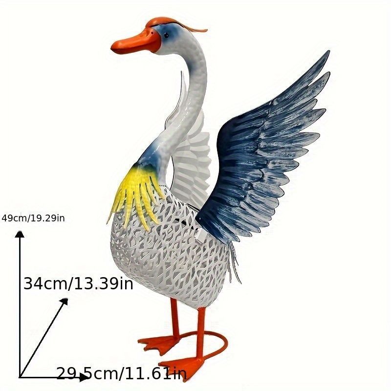 羽ばたいている白鳥