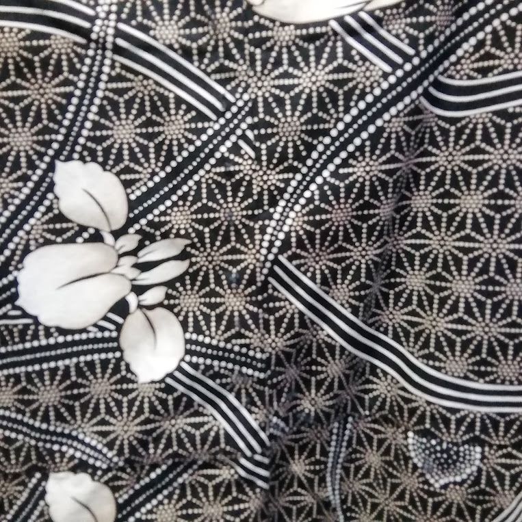 古布リメイク紅花染め 花柄トップス刺し子 古布リメイク紅花染め 花柄トップス刺し子 - メルカリ