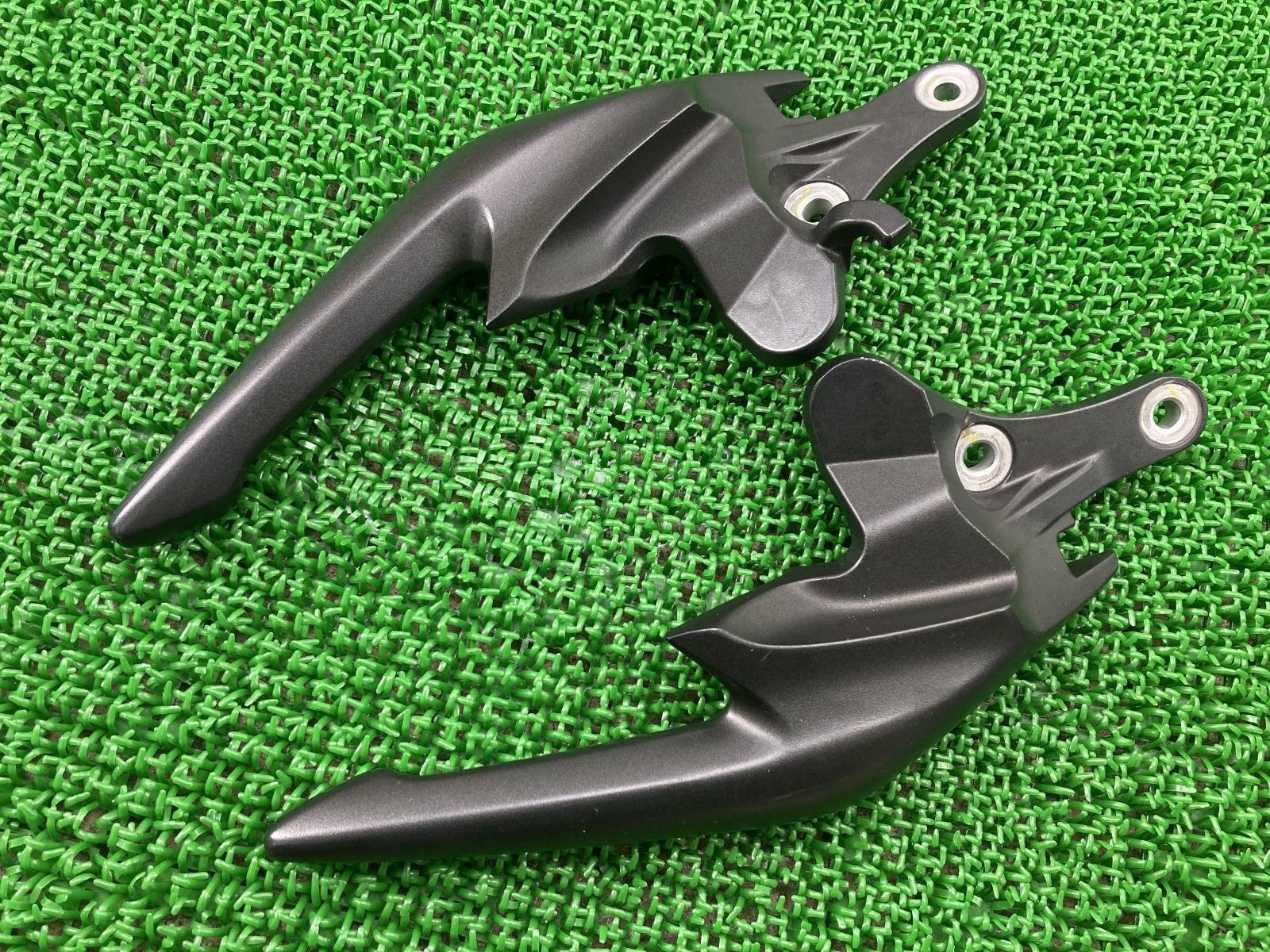 CBR250R グラブバー 左右 黒 KPP ホンダ 純正 中古 バイク 部品 MC41 コンディション良好 割れ欠け無し 品薄 希少品 車検 Genuine