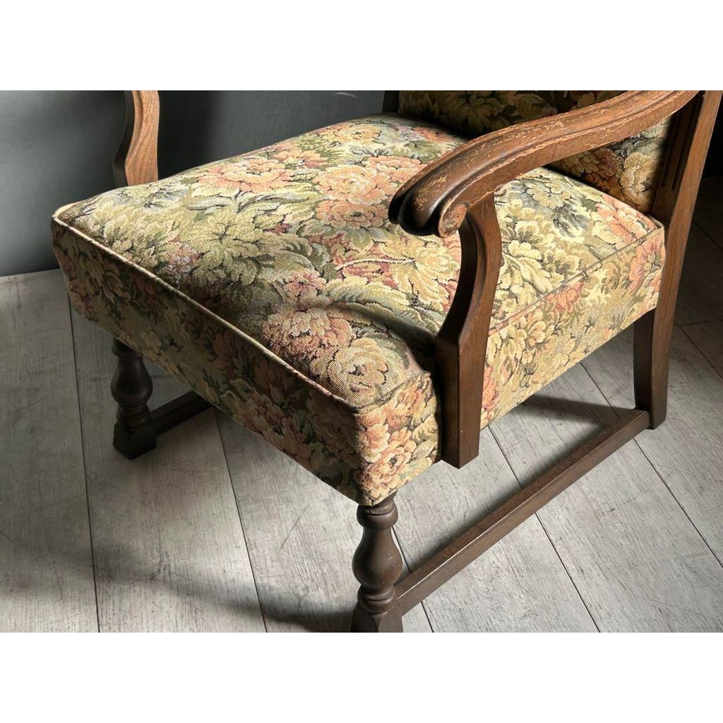 ① ヴィンテージ アンティーク アームチェア ろくろ調 ソファ ゴブラン